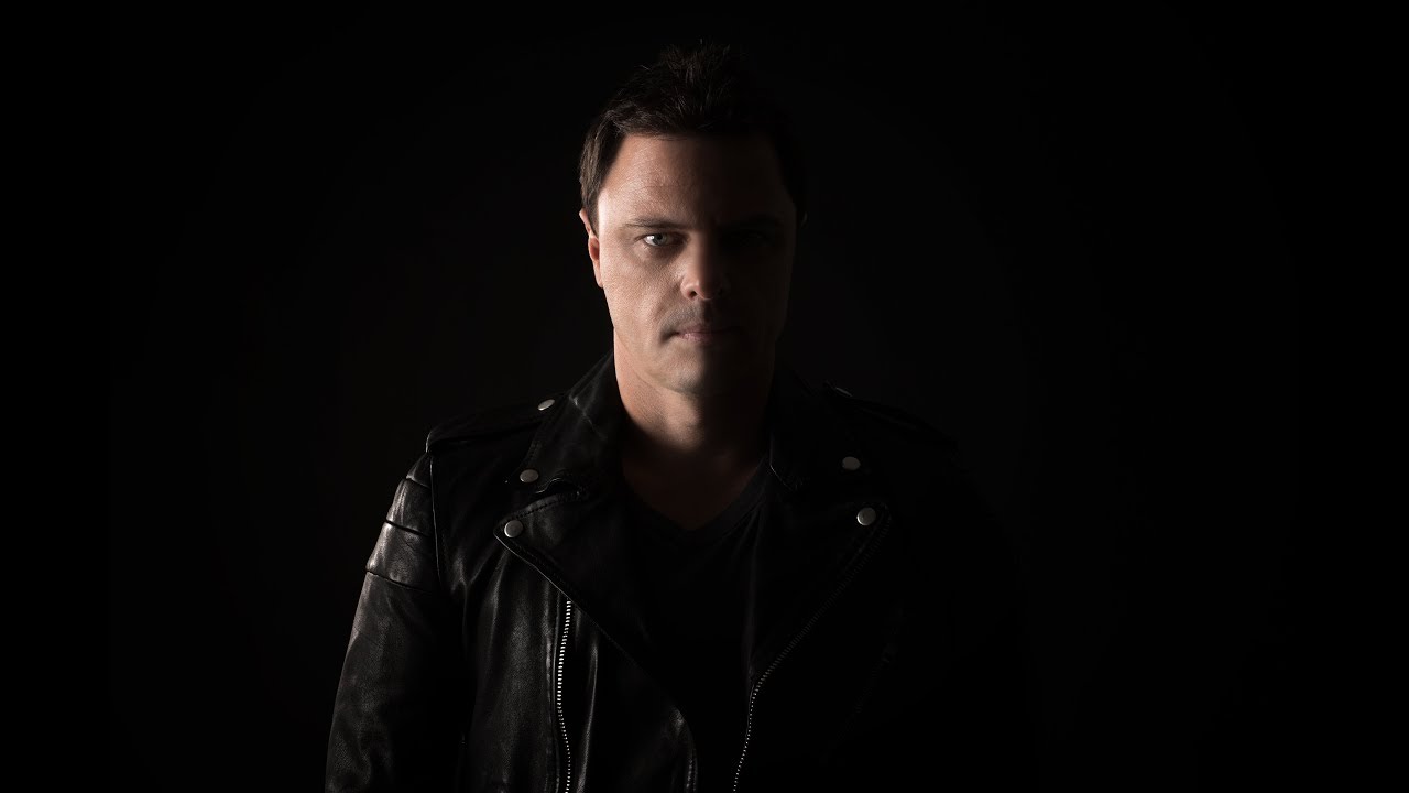 Markus Schulz live from the lake