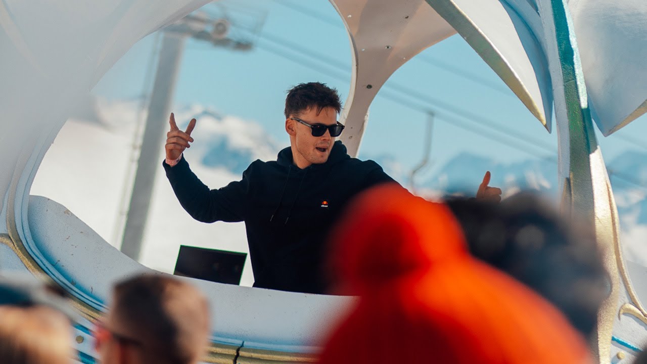 Mike Williams at Crystal Garden | Tomorrowland Winter 2022